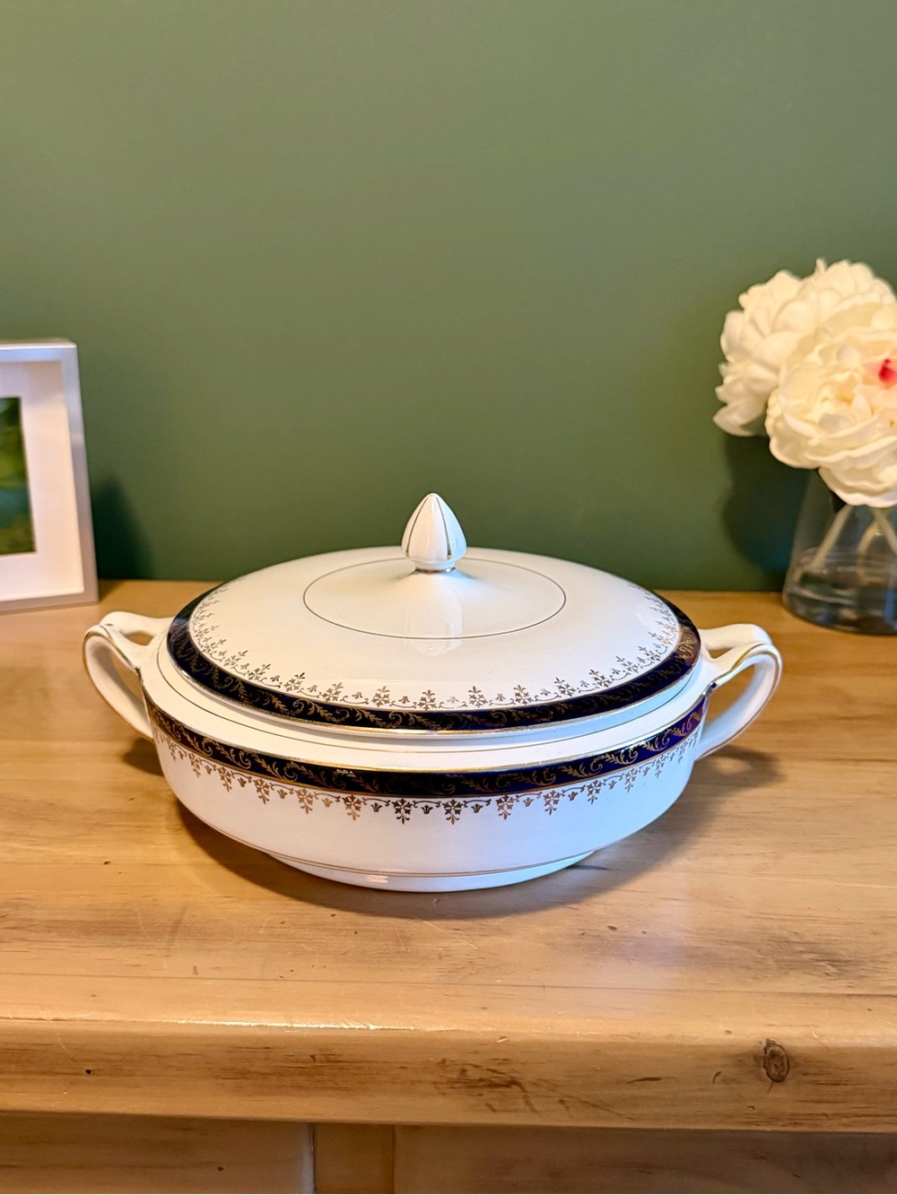 Aynsley Leighton Cobalt Covered Vegetable Tureen England